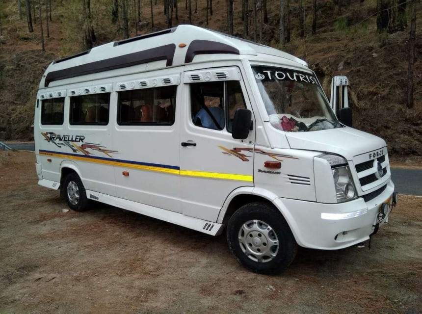 Tempo Traveller 20 seater