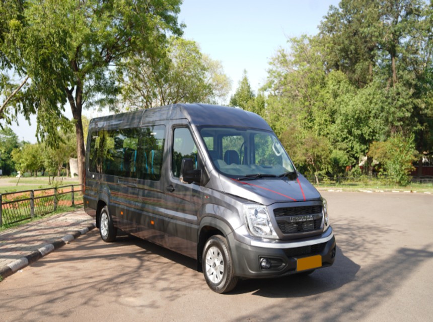 Tempo Urbania 17 Seater